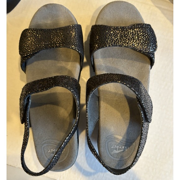 Dansko Sandals Sonnet Women's 6.5 37 Black Silver Leather Shimmer Strap Wedge - Picture 9 of 9